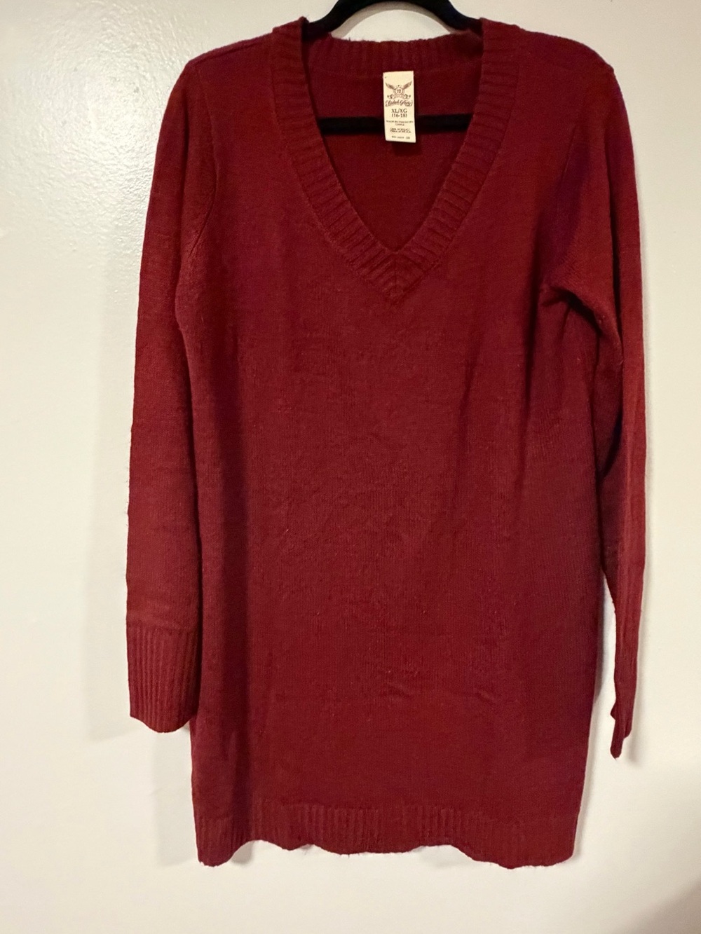Faded Glory Women's V-Neck Longline Sweater - Burgundy